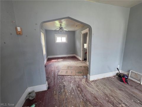 Tiny photo for 13116 Harvard Avenue, Cleveland, OH 44105 (MLS # 5202405)