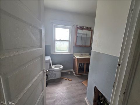 Tiny photo for 13116 Harvard Avenue, Cleveland, OH 44105 (MLS # 5202405)