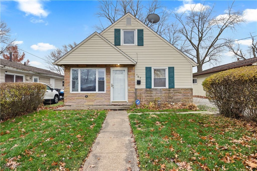 Photo of 167 Clinton Avenue, Elyria, OH 44035 (MLS # 5173593)