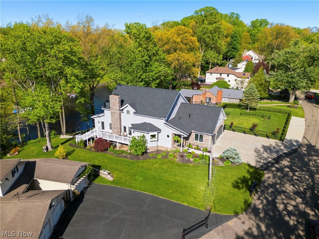 Willowdale Lake - Residential