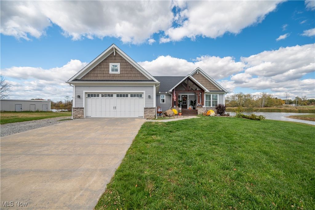 Photo of 520 S Newton Falls Road, Diamond, OH 44412 (MLS # 5167524)