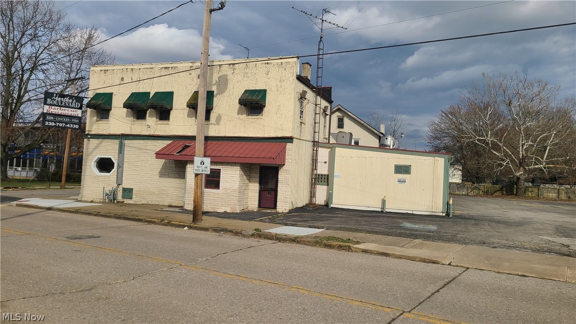 Youngstown City - Commercial Sale