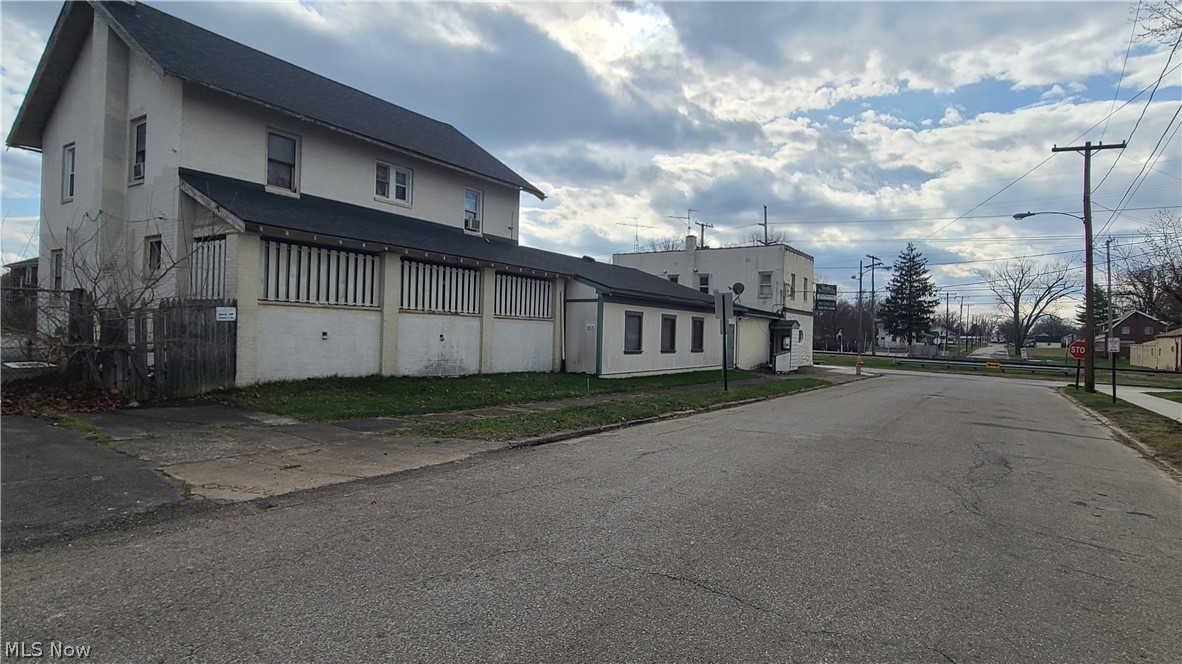 Youngstown City - Commercial Sale