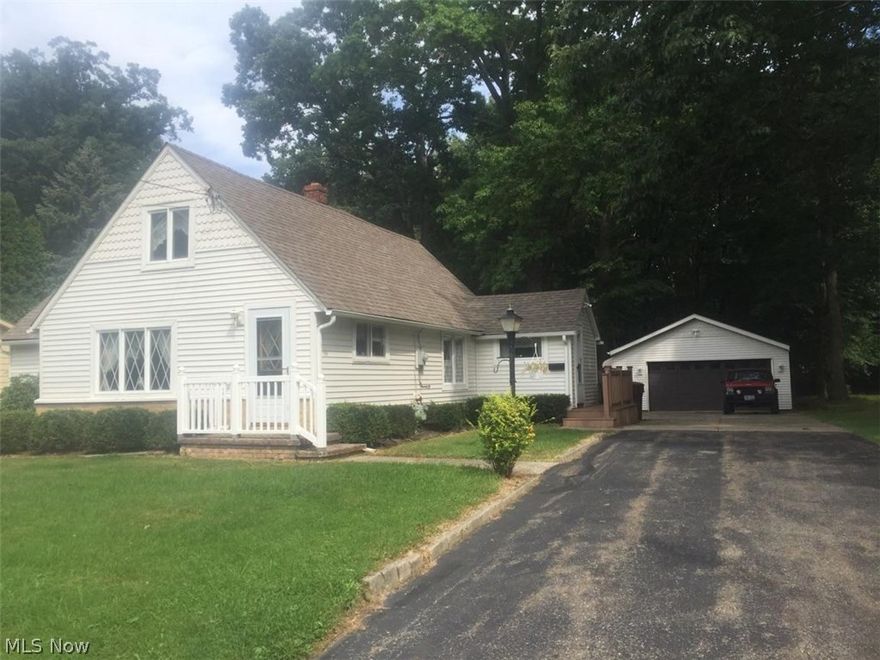 Great investment opportunity in Stow Ohio 44224!
Many updates already done but could use some finishing touches.
Master bedroom addition, roof, new siding, and main electrical service all completed in 2012.
This home features a large deck and over sized two car garage (workshop area in back of garage)
Pretty wooded lot.
House to be sold AS-IS
All offers/contracts subject to Medicaid approval.