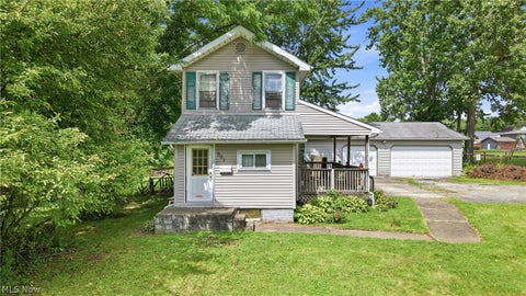 Photo of 301 Porter Avenue, Campbell, OH 44405 (MLS # 5240109)