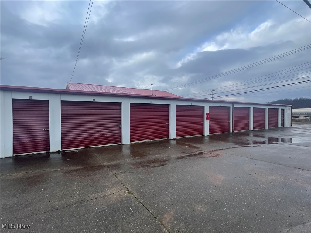#30 UNIT STORAGE Building ... Have you always wanted to Own Storage Units?? Now is your chance!! Current Appraisal Available! Current Owner has started Renting and maximizing facility is income producing... Don't MISS THIS OPPORTUNITY!!!