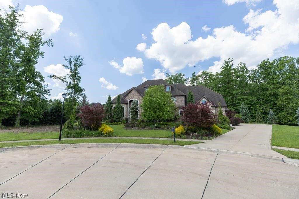 Photo of 3600 Oxford Circle, Westlake, OH 44145 (MLS # 5197606)