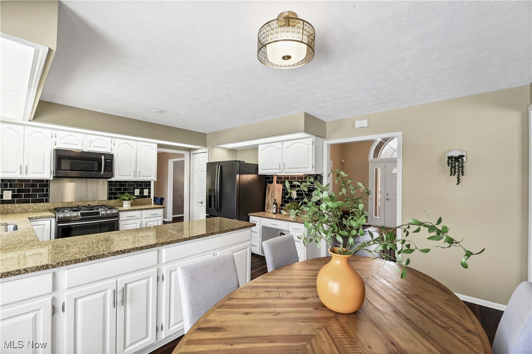 4330 Muirfield Way, Westlake, Ohio image 17