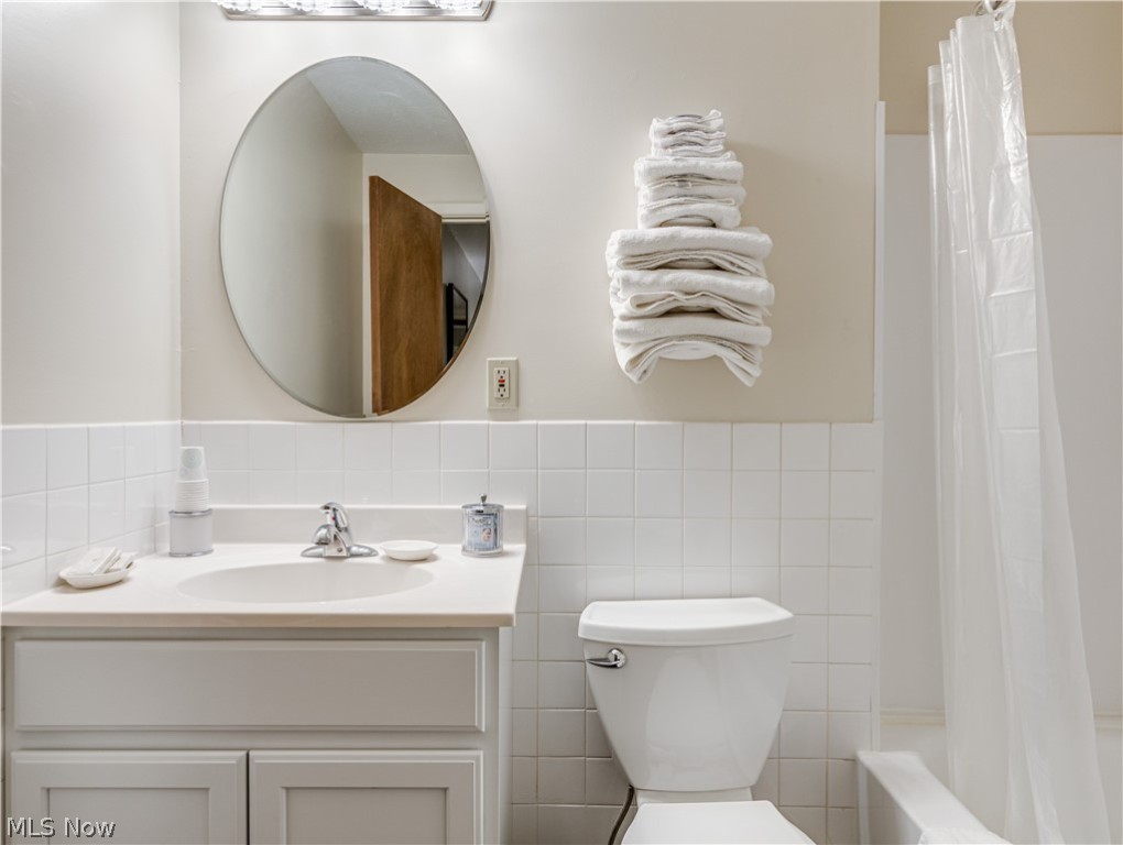 Silver Lake Towers Condo - Residential