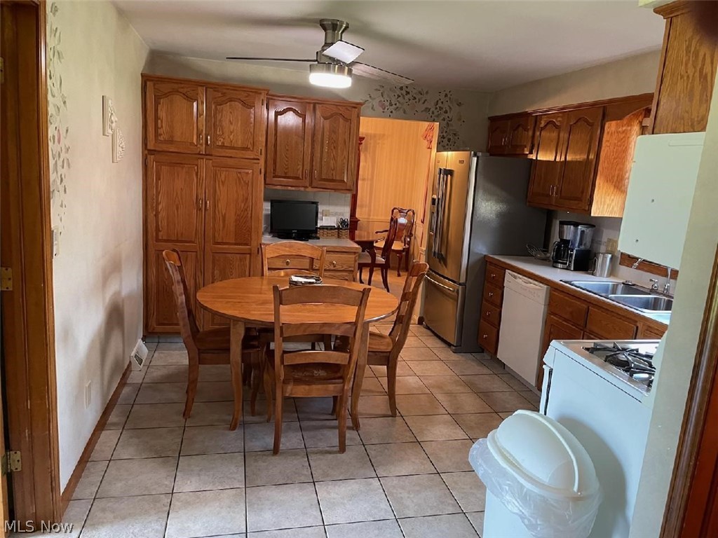 Applewood Acres - Residential