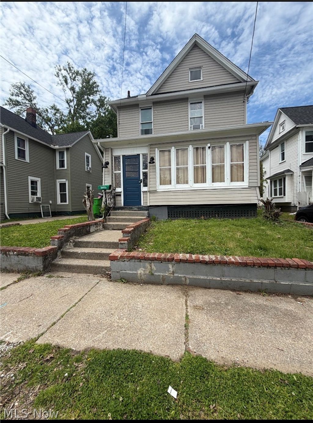 Photo of 284 3rd Street NW, Barberton, OH 44203 (MLS # 5212990)