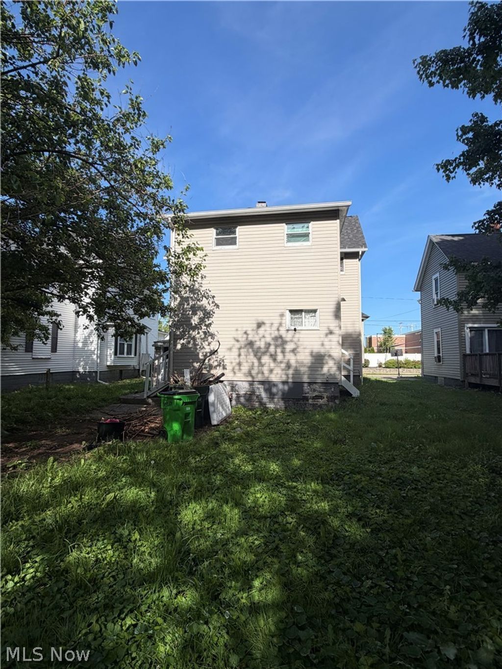 Photo of 284 3rd Street NW, Barberton, OH 44203 (MLS # 5212990)