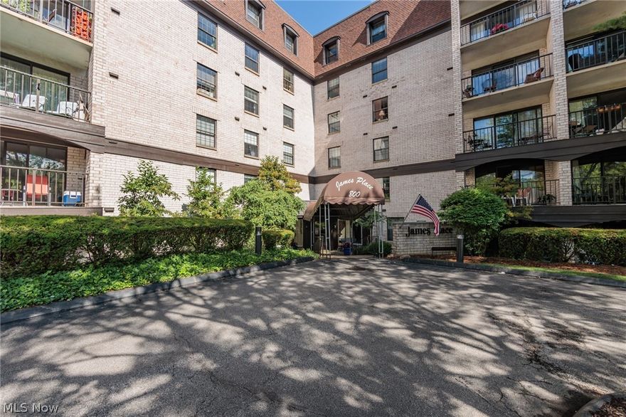 Are you looking to simplify your life?  Welcome home to your maintenance free, 2 bedroom, 2 full bath condo in James Place.  This top floor unit has been significantly updated and is move-in ready.  The kitchen features granite countertops and stainless steel appliances including a brand new dishwasher.  Off the kitchen is the dining room that is that is large enough to meet all your hosting needs.  The dining room opens to the living room featuring the fireplace and access to the large balcony with tree top views.  The main bath has been spruced up with a new tub/shower surround, vanity, and lighting.  Convenient in-suite laundry is located in this bathroom.  The master bath has a newer walk-in shower, new vanity with marble top and new light fixtures.  The condo also has a brand new furnace & A/C installed in June 2024.  There is a secure storage unit in the basement and the condo comes with 1 assigned parking spot (#10) in the garage located next to the entrance door.  Enjoy the Kingswood Club indoor pool, spa and sauna. Or entertain in the party room which features a kitchenette, large wrap around deck that overlooks the pond and a beautifully landscaped patio.