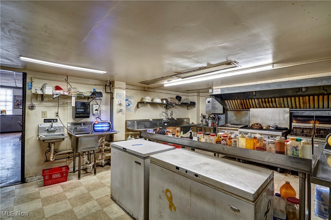 Cleveland, Ohio 44105, United States, ,Commercial,Active,83710