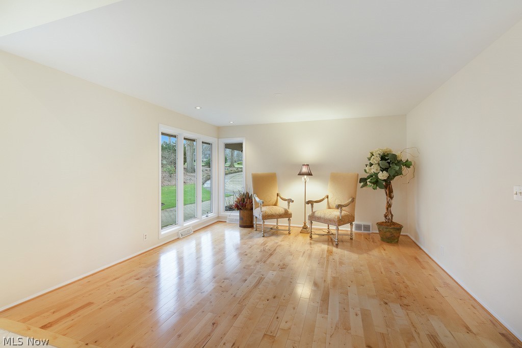 Ainsworth Country Estates Inc - Residential