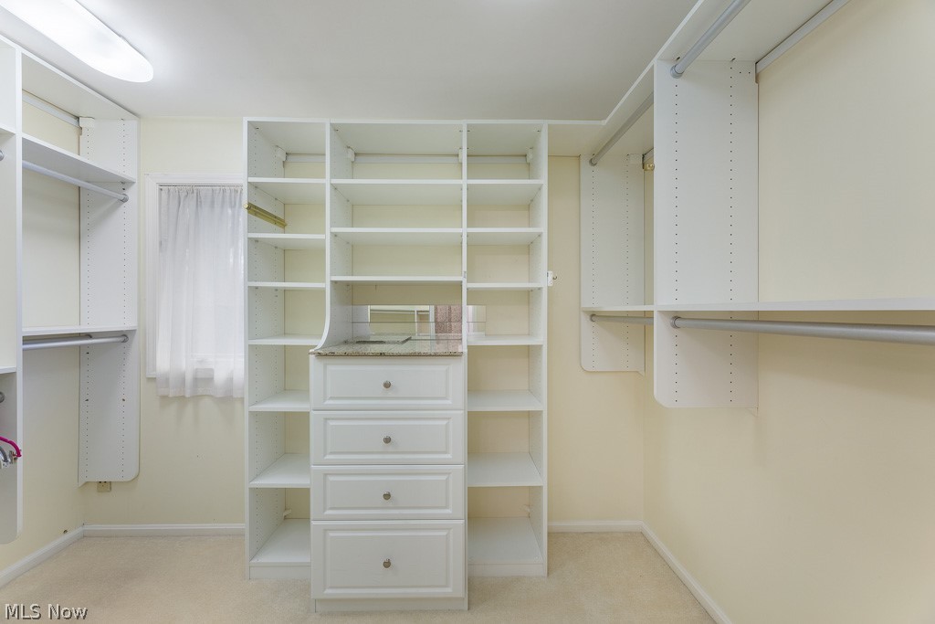 Ainsworth Country Estates Inc - Residential