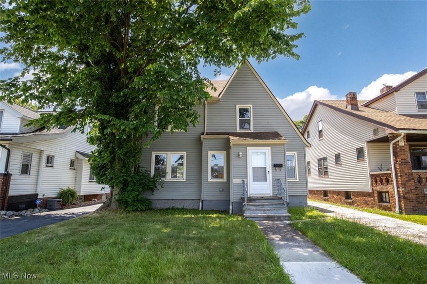 Attention investors! This turnkey tenant-occupied 2 bedroom Colonial in Garfield Heights is ready to add to your
portfolio. Following a full 40K reno in 2024, this beauty features all new kitchen with appliances included, solid surface
countertops, new flooring and paint throughout, formal dining room, brand new full bathroom upstairs, and bonus space
in the enclosed finished 2nd story porch. Semi-finished lower level has laundry, fresh paint, modern black ceiling adding
great bonus space. Big backyard with loads of parking and a detached single car garage. Professionally managed, lease
ends 12/2025.