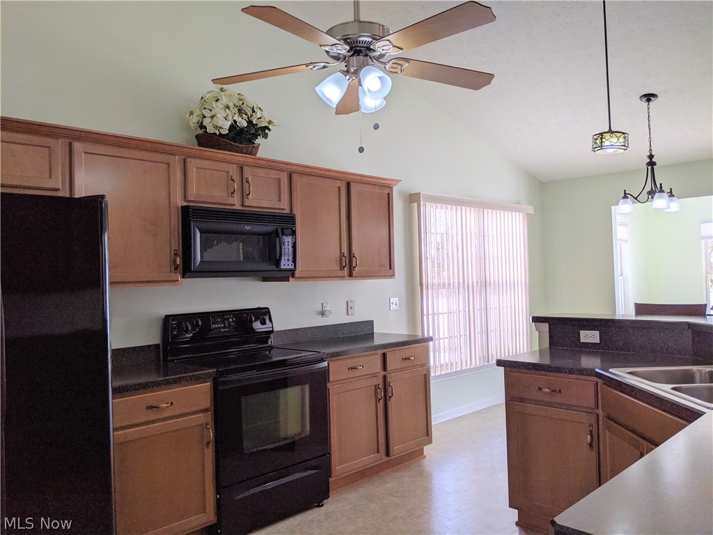 Villas/Avalon 01 - Residential