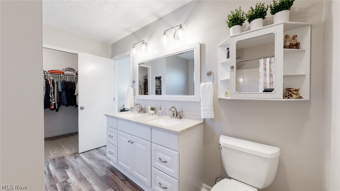 Hoover Estates 01 - Residential