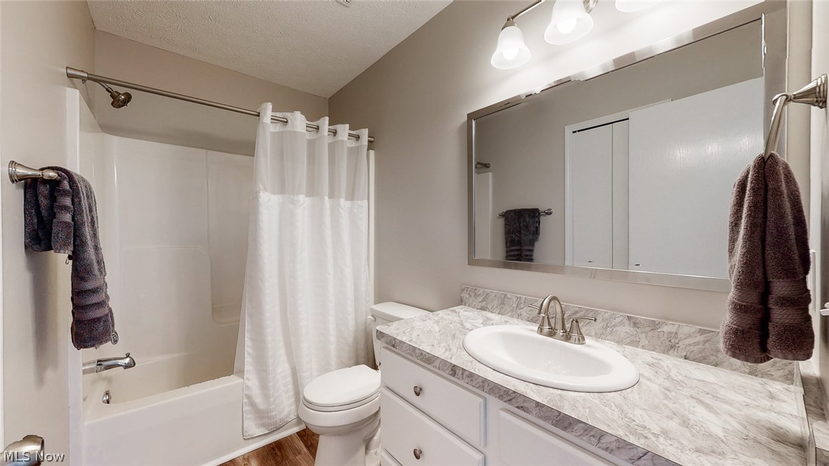 Hoover Estates 01 - Residential