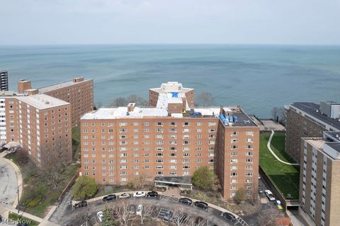 Tiny photo for 11820 Edgewater Drive #110, Lakewood, OH 44107 (MLS # 5197734)