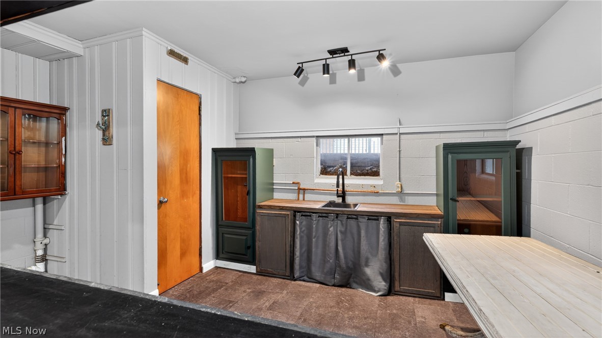 City/Youngstown - Residential