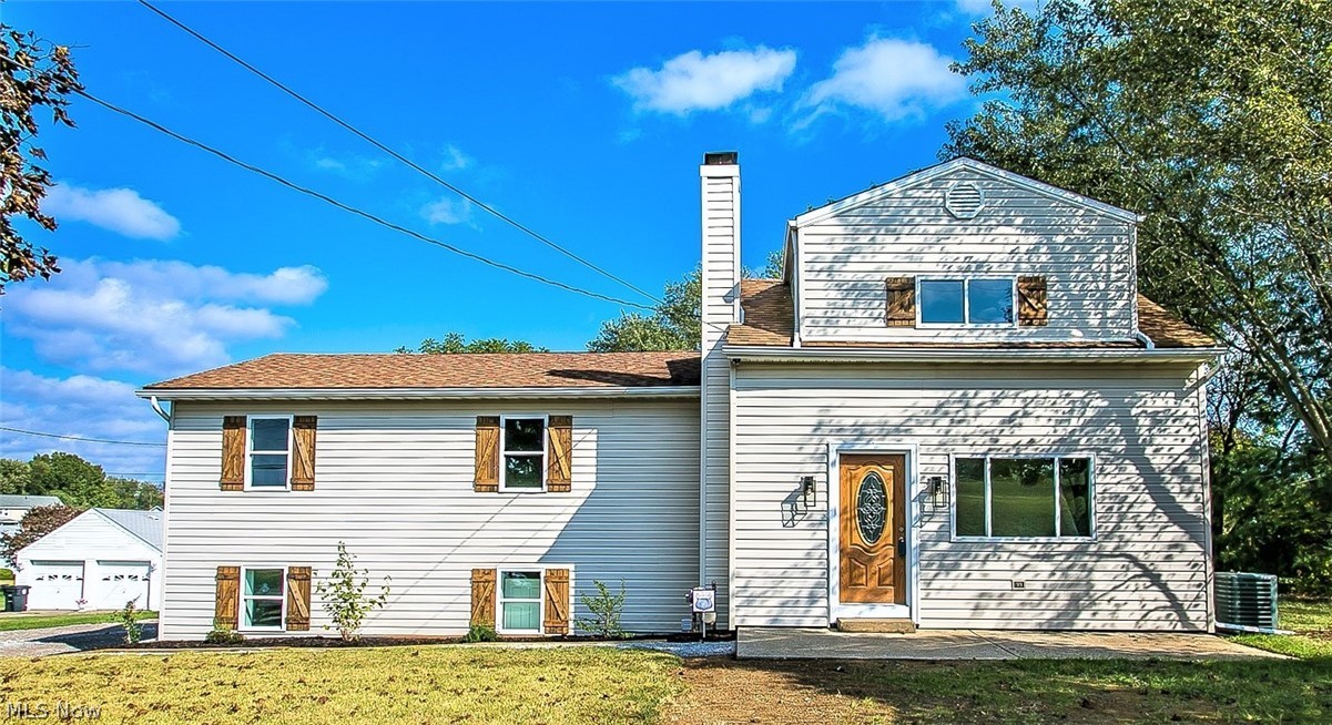 *Remodeled, One Of A Kind, Sprawling Home Provides Over 2,000 Sq. Ft Of FINISHED Living Space!! *3 Bdrms, 1.5 Bathrms, Oversized 2 Car Garage, Expanded Double Tier 695 Sq. Ft Back DECK + .93 ACRES! *OPEN CONCEPT Main Living Area W/NEW Kitchen, Dining & Living Rm! *FINISHED Lower Level Family Rm! *1st Flr Bonus Sitting Rm *1st Flr Bdrm W/Attached Full Bath! *SHIPLAP/BARN DOOR *Updates Include: NEW FURNACE & CENTRAL AIR, Rheem H20 Tank, All FLOORING: LUXURY Water Resistant Plank ProCore Flooring Throughout And Reclaimed Shaw CARPET In Bedrooms *Kitchen Remodel Featuring Sparkle White Galaxy GRANITE COUNTERTOPS, White Shaker Arcadia CABINETS, Stainless Steel Appliances, Stainless Sink, Faucet W/Sprayer, ISLAND/Breakfast Bar & Dual Jar Pendant Lighting! *Living Rm SHIPLAP Around Fireplace & Newly Stuccoed Hearth *Bathrm Remodel Fully SHIPLAPPED, Triple Sconce Jar Lighting, Gray Vanity W/White Sink, New Tub, Surround and Faucet *Finished LL Adding A Rec Rm & Bdrm! *New Custom Built And Stai