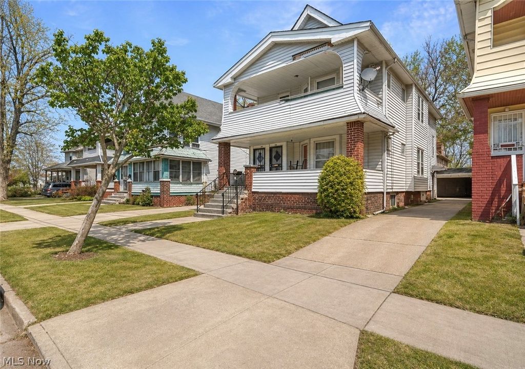 Photo of 407 E 147th Street, Cleveland, OH 44110 (MLS # 5203684)