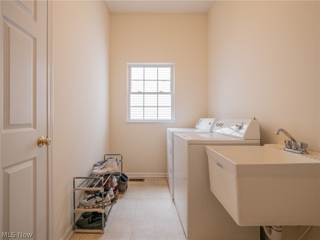 Villas/Woodhaven - Residential