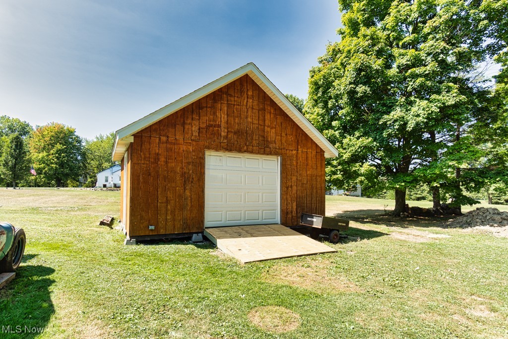 11236 W Pine Lake Road, Salem, Ohio image 6