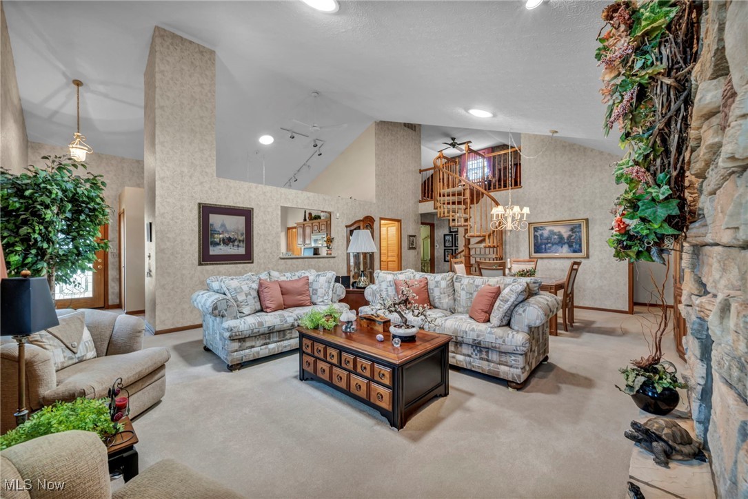 19292 Charter Lane, Strongsville, Ohio image 17