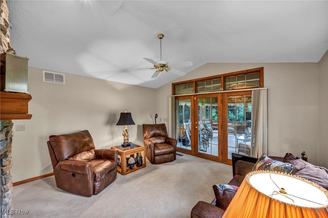 19292 Charter Lane, Strongsville, Ohio image 12