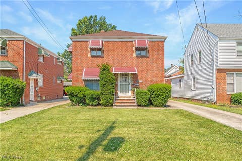 Multifamily For Sale - 412 E 200th Street<br/> Cuyahoga County, Euclid, OH 44119
