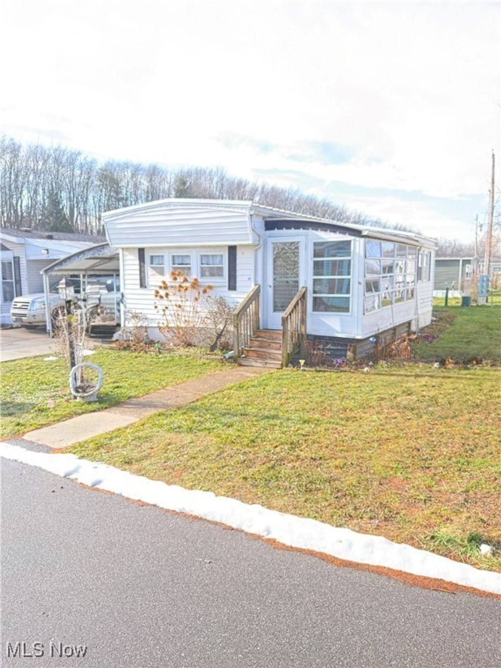 Photo of 117 Wilpark Drive, Akron, OH 44312 (MLS # 5180088)