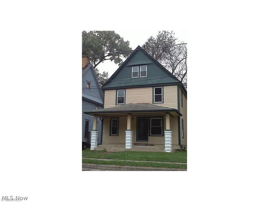 This large home offers 4 bedrooms and 1.5 baths. Spacious living room. Kitchen has lots of cabinet space and a breakfast bar. Lots of closet space.