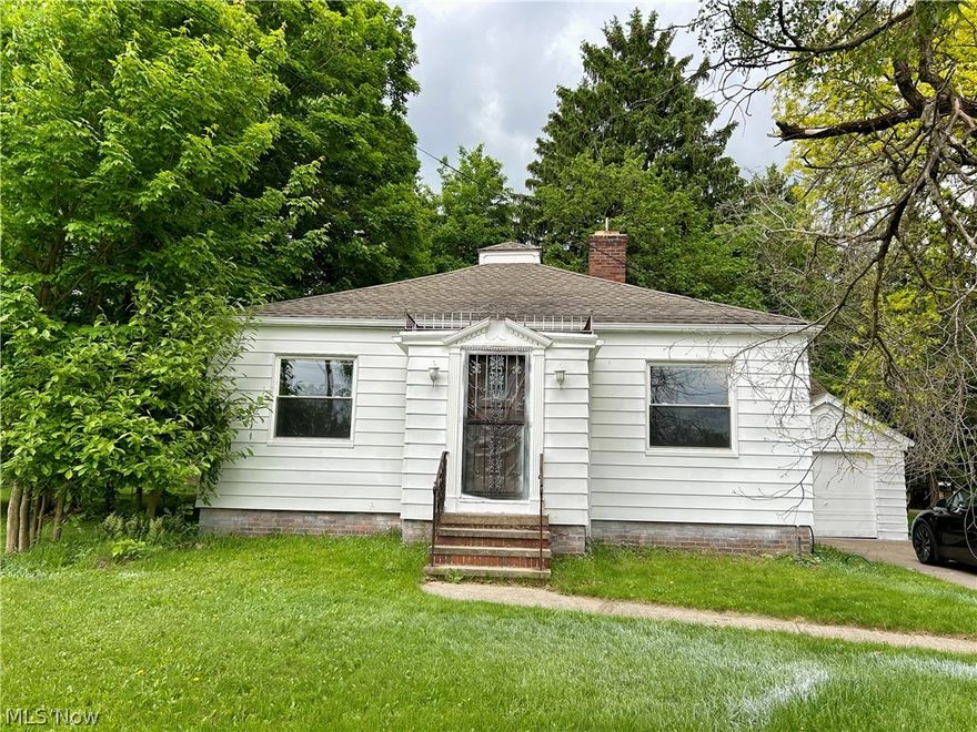 For Sale: Investor's Dream Fixer-Upper in Brooklyn, Ohio!

Unlock the potential of this charming single-family home in the rapidly developing community of Brooklyn, Ohio. This property is a perfect canvas for those looking to implement the BRRR method or become an Air B n B Host and reap substantial rewards.

This home needs some TLC, but with vision and effort, it can become a stunning residence or a lucrative rental property. Situated in a neighborhood with excellent schools and major development underway, the location couldn't be better for families and future tenants.

Brooklyn, Ohio, is on the rise—don't miss your chance to invest in this prime opportunity and watch your investment grow along with the community. Act now and transform this diamond in the rough into your next success story!

AS-IS