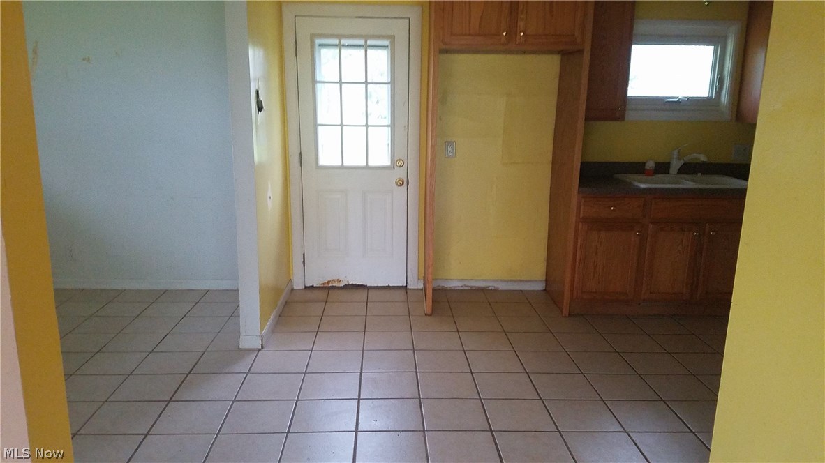 Briar Root Manor - Residential