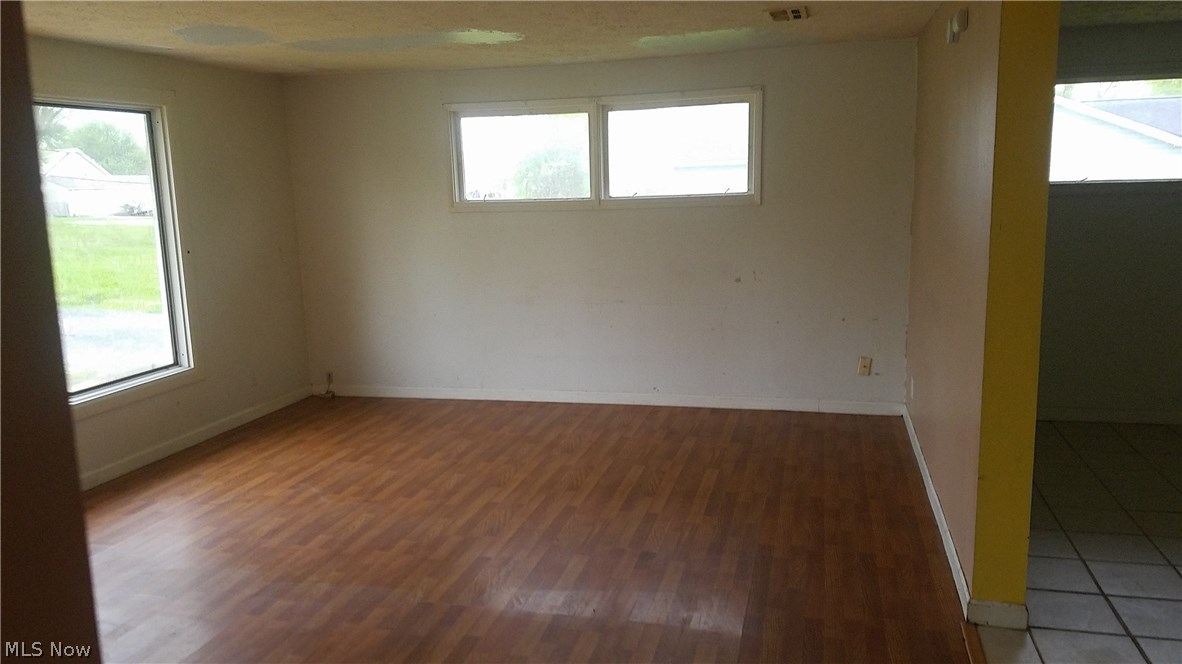 Briar Root Manor - Residential