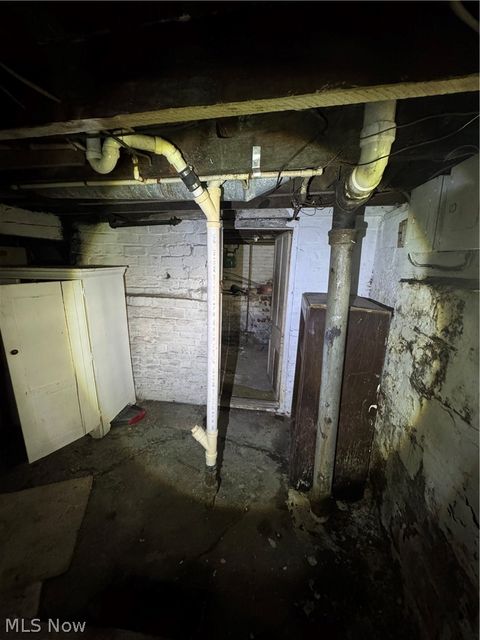 Tiny photo for 3843 E 78th Street, Cleveland, OH 44105 (MLS # 5209959)