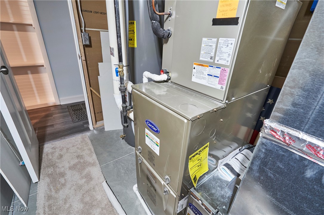 Elworthy-Helwick Cos City Acr - Residential