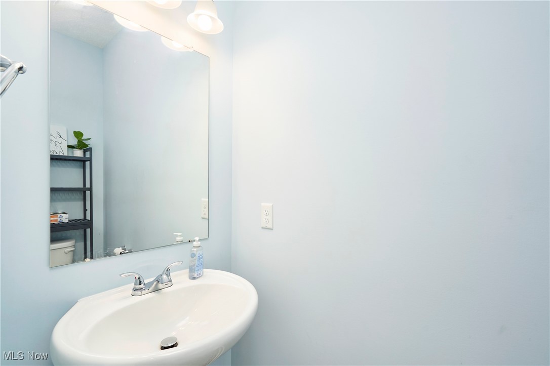 Elworthy-Helwick Cos City Acr - Residential