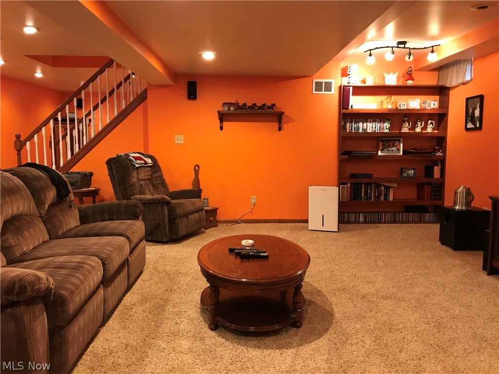 Hidden Mound - Residential