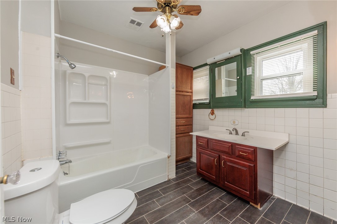 Ravenna Bldg Co - Residential Income