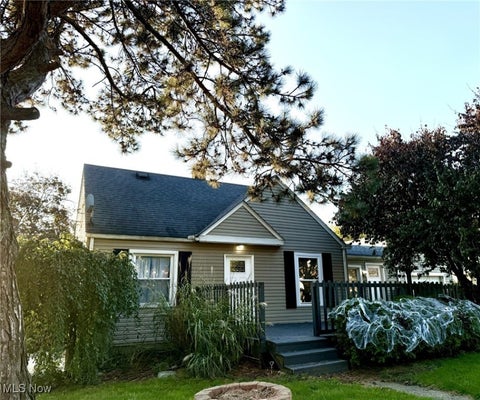 Photo for 1516 Redwood Avenue