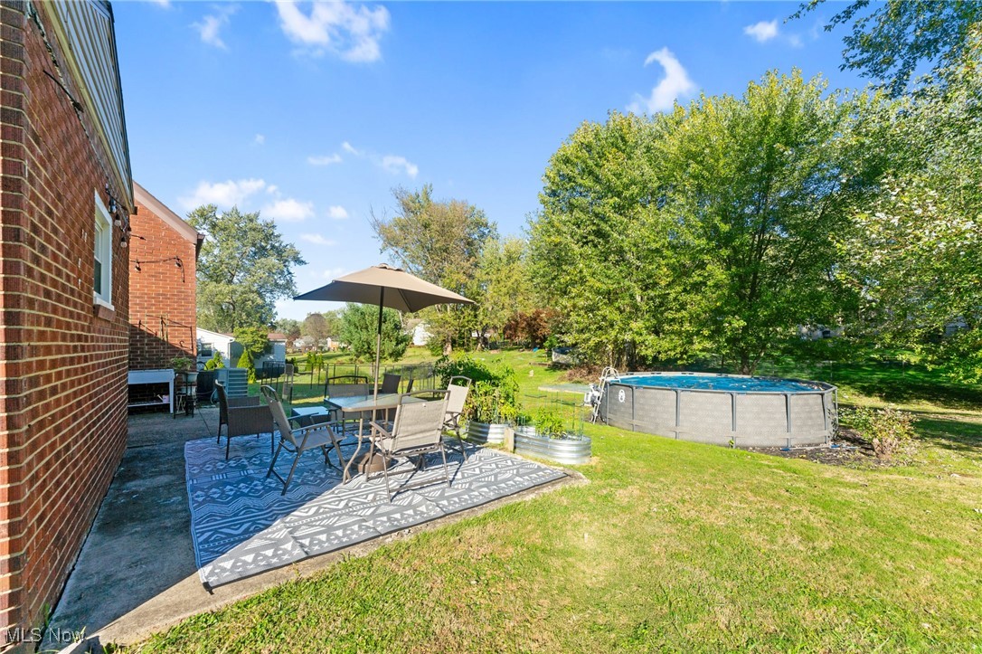 J Howard Taylors Lawnview - Residential