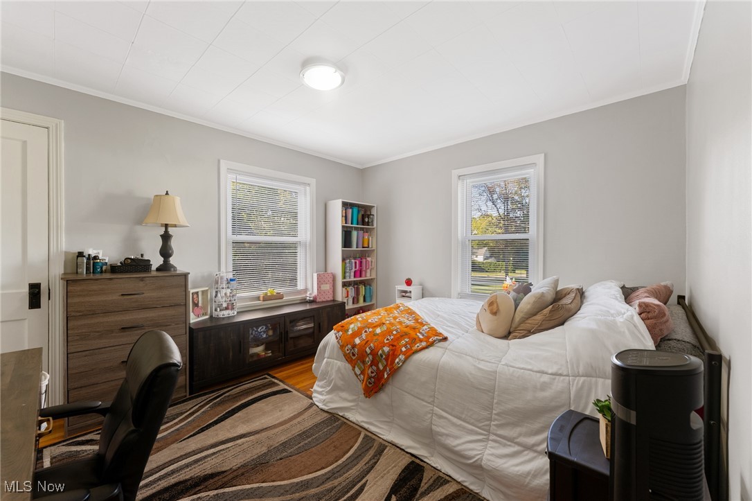 J Howard Taylors Lawnview - Residential