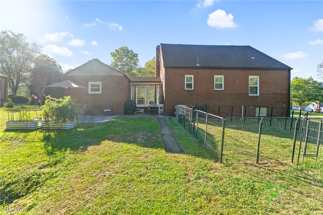 J Howard Taylors Lawnview - Residential