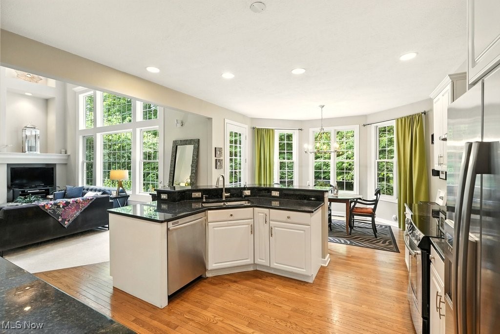 Chagrin Falls, Ohio 44023, United States, 4 Bedrooms Bedrooms, ,3 BathroomsBathrooms,Residential,Active,178086