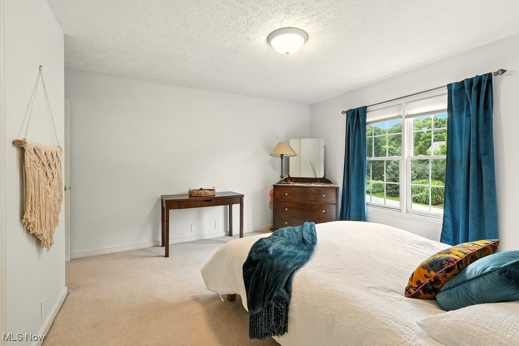 Chagrin Falls, Ohio 44023, United States, 4 Bedrooms Bedrooms, ,3 BathroomsBathrooms,Residential,Active,178086