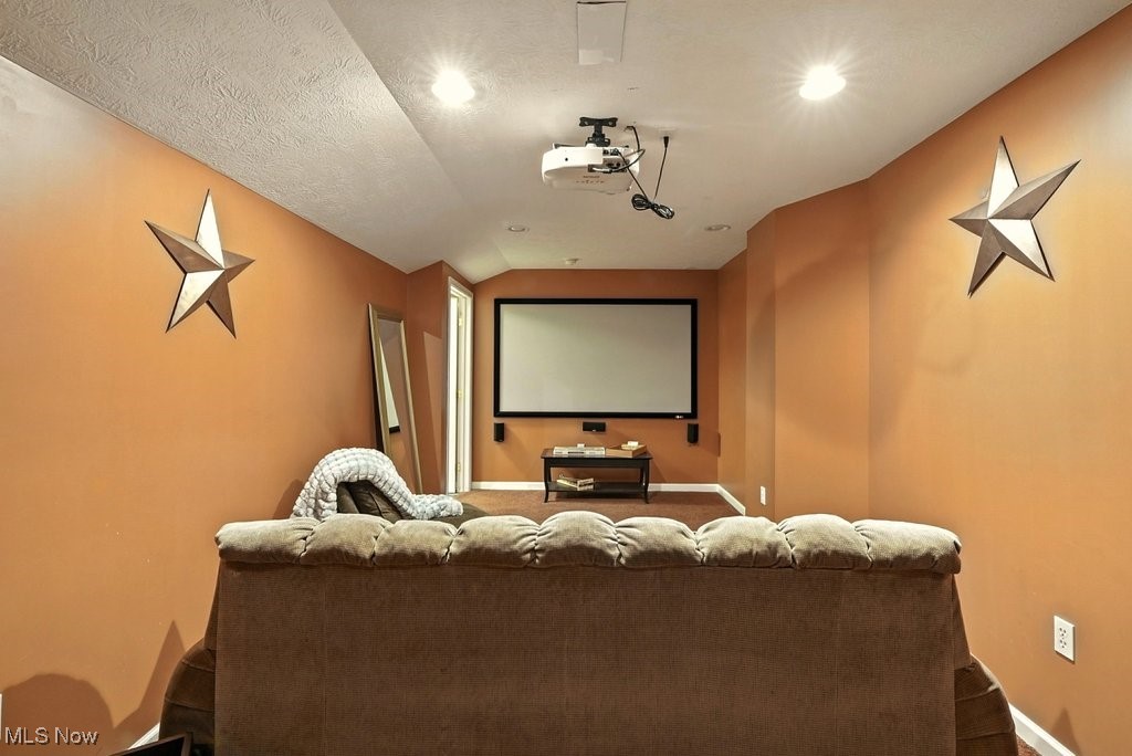 Chagrin Falls, Ohio 44023, United States, 4 Bedrooms Bedrooms, ,3 BathroomsBathrooms,Residential,Active,178086